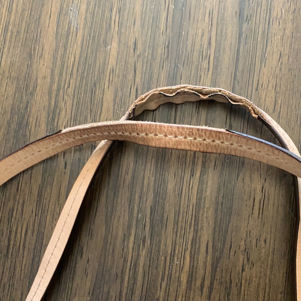 Coach - Picture 2 of 6